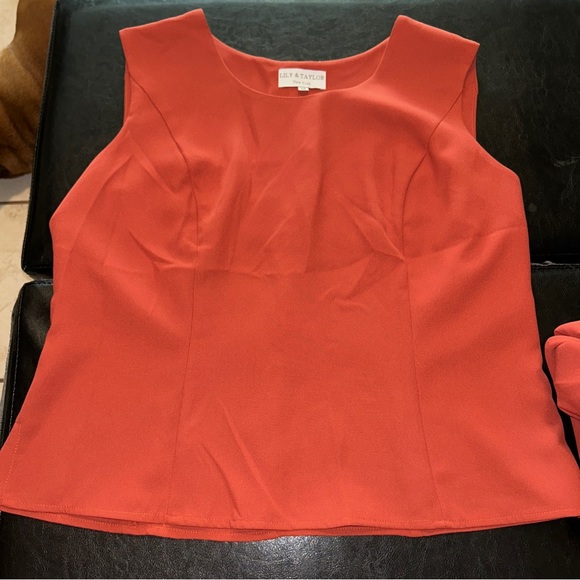 Lily and Taylor tank with blazer set - Picture 7 of 10
